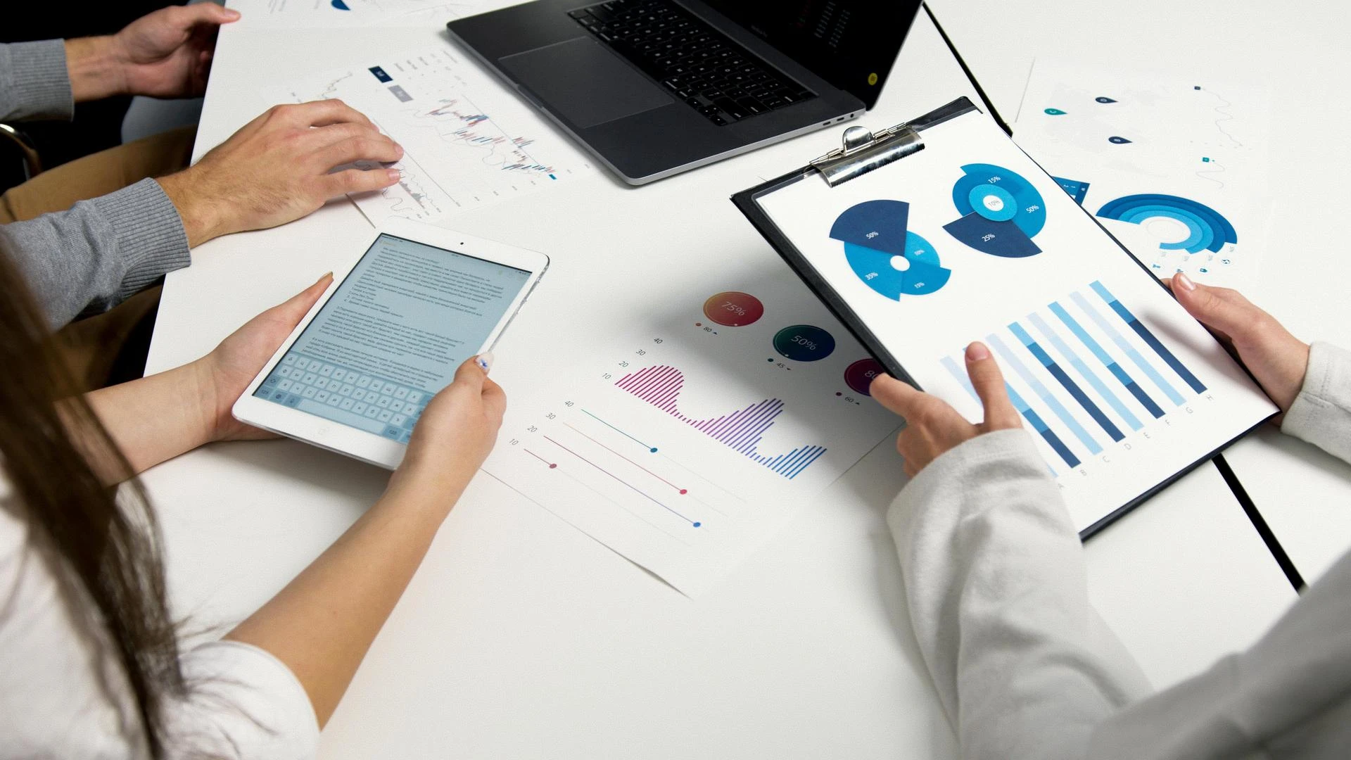 Analyzing Cisco Stock